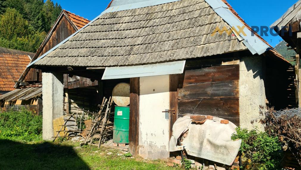 Na predaj, domček 54m2 s veľkým humnom 106m2, Rojkov-Stankovany, Ružomberok