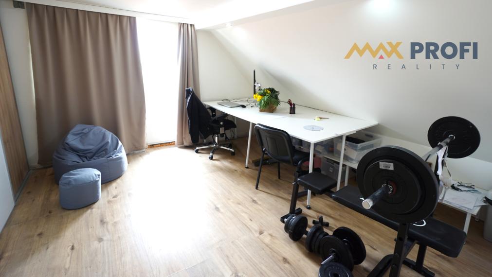 Na predaj, rodinný dom, 138m2  – pokoj, krb a moderné technológie, Martin, Bystrička