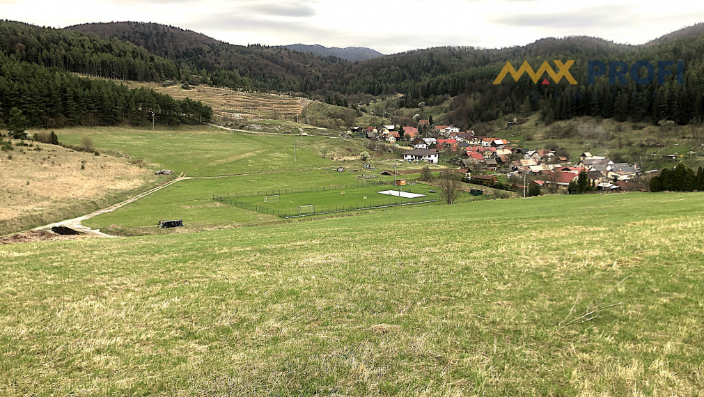 Na predaj: Slnečný pozemok pod lesom s krásnymi výhľadmi – 3 000 m², Brieštie, okres Turčianske Teplice