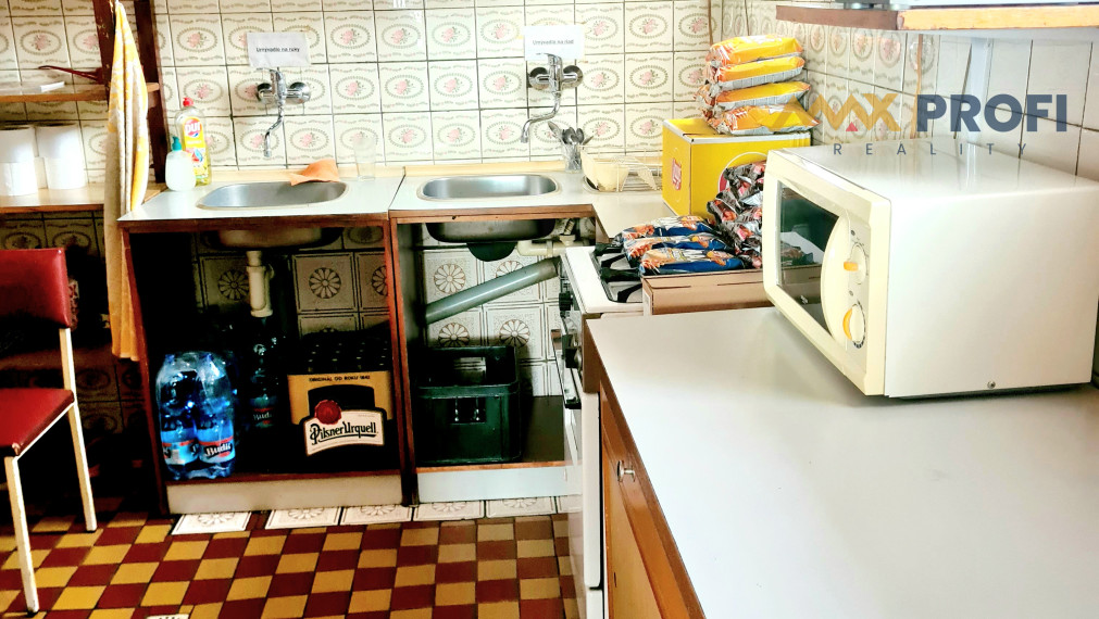 Na predaj , podnikateľský objekt, Žabokreky, Martin