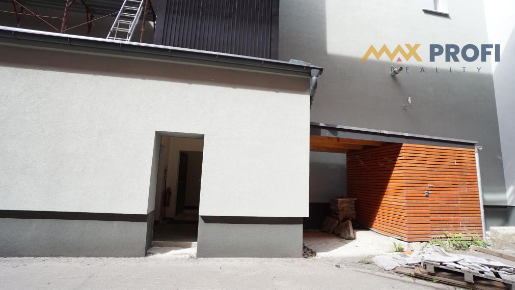 Na prenájom, vykurovaná univerzálna hala, Martin, 388m2