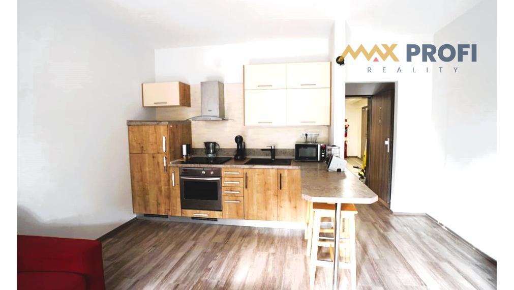 Na prenájom 2 izbový byt, 47  m2,  s  parkovacím miestom, Martin - Priekopa.