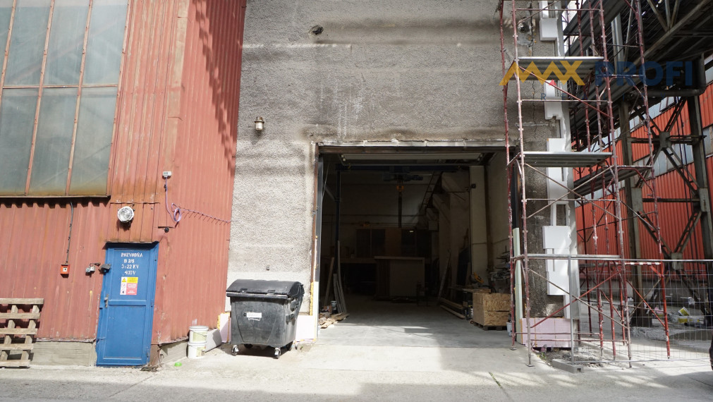 Na prenájom, vykurovaná univerzálna hala – Martin, 388m2