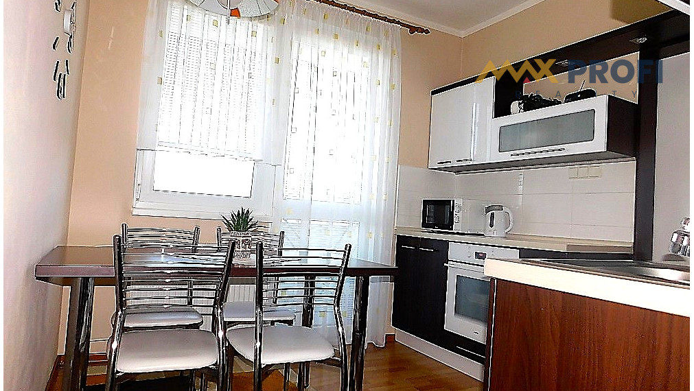 Predaj,  3 izbový byt, 65 m2, s  čarovným výhľadom,  Martin - Košúty II