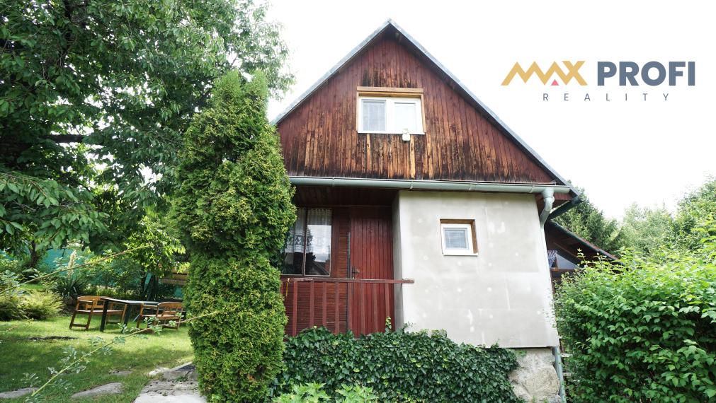 Predaj slnečnej záhrady/stavebného pozemku s chatkou, 692m2,  Martin