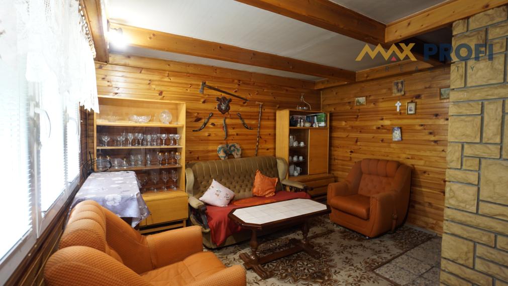 Predaj slnečnej záhrady/stavebného pozemku s chatkou, 692m2,  Martin