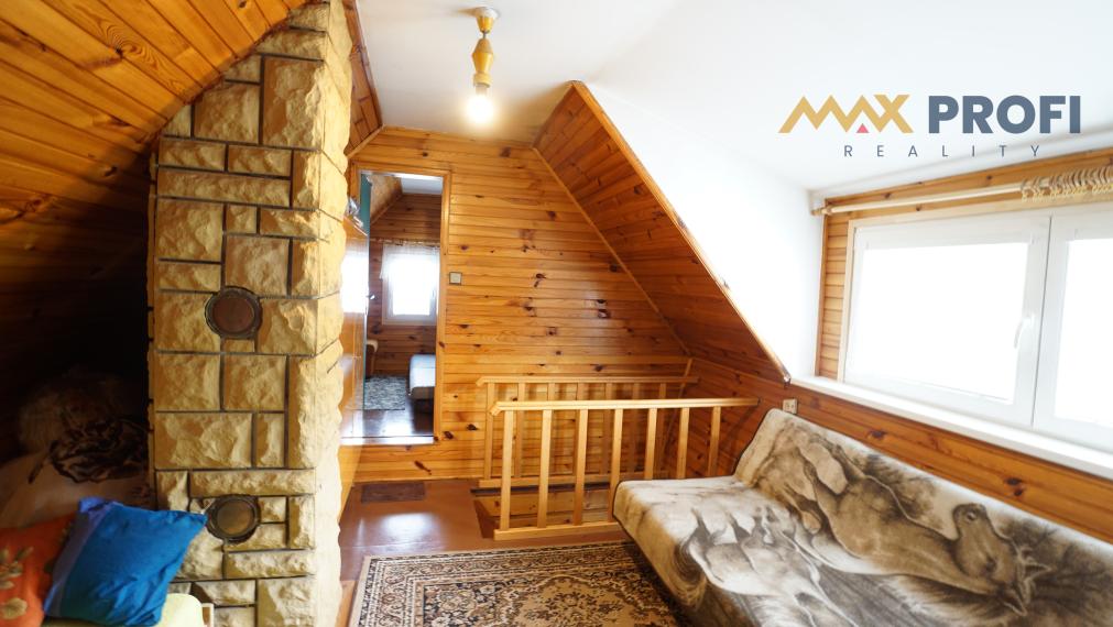 Predaj slnečnej záhrady/stavebného pozemku s chatkou, 692m2,  Martin