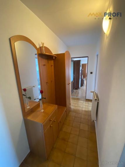 Na prenájom 2 izbový byt, 68 m2,  Martin - Centrum