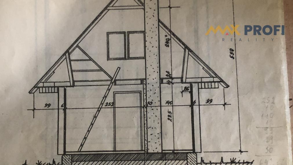Predaj, malý domček  20m2 so záhradou 692m2, Martin, Stráne