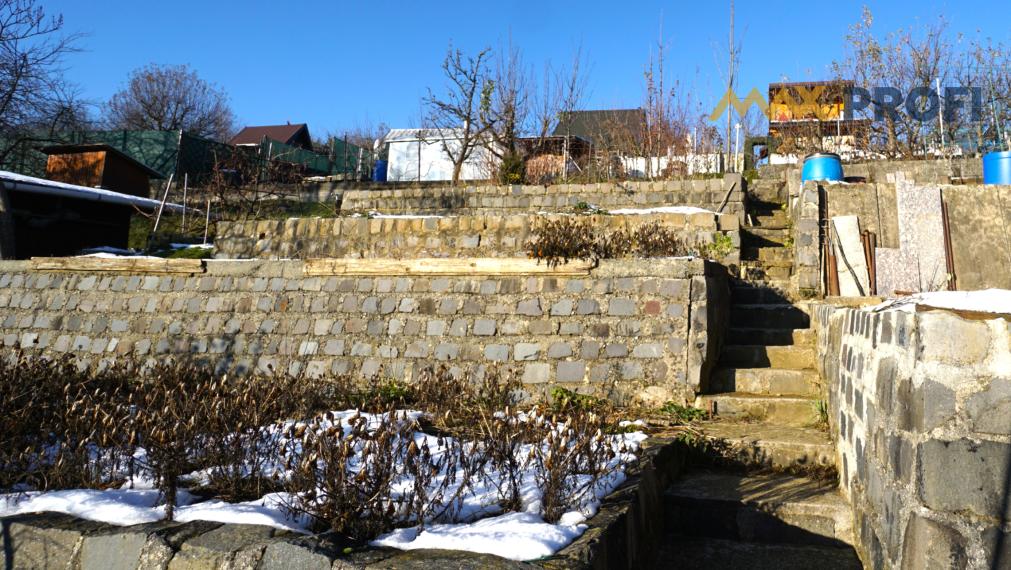 Na predaj, chatka so záhradou 373m2, Martin, časť Hrby