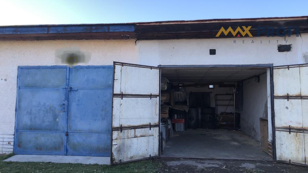 Na predaj, murovaná garáž, 18m2, Martin, Podháj