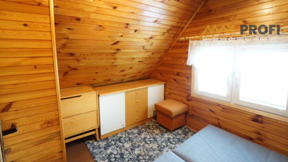 Predaj chatky pri potôčiku so stavebným pozemkom, 692m2,  Martin, časť Korunovo