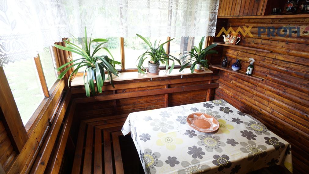 Predaj chatky pri potôčiku so stavebným pozemkom, 692m2,  Martin, časť Korunovo