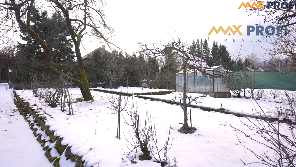 Predaj chatky pri potôčiku so stavebným pozemkom, 692m2,  Martin, časť Korunovo