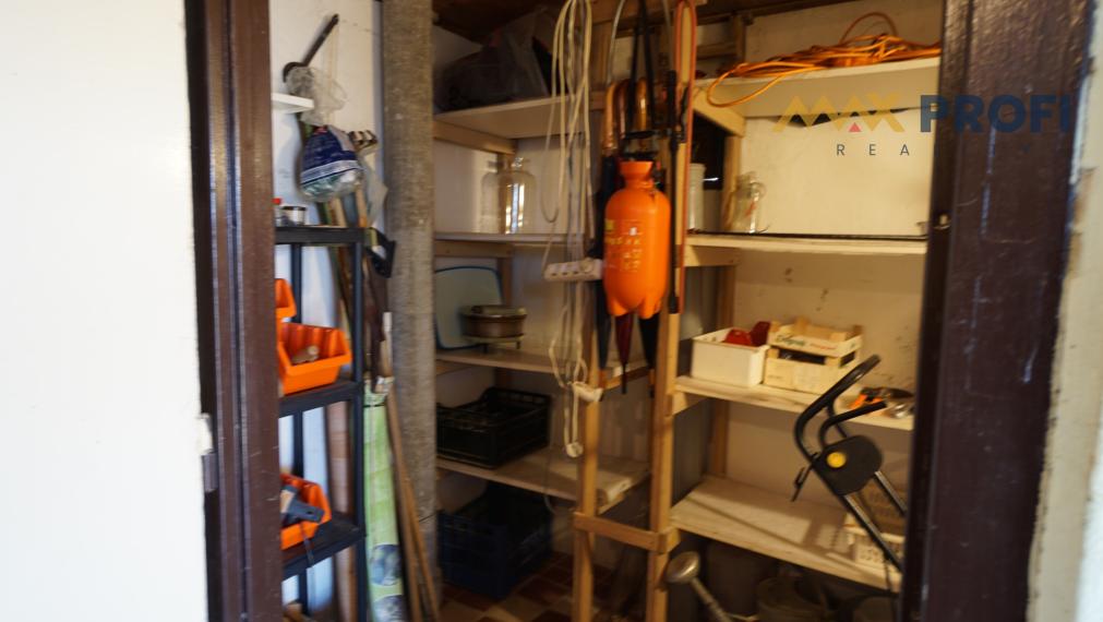 Záhradná chatka s výhľadom a nízkymi nákladmi, záhrada 339m2, Martin