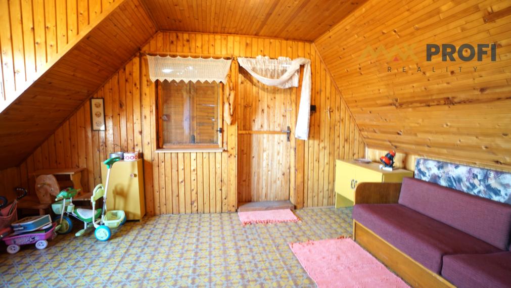 Záhradná chatka s výhľadom a nízkymi nákladmi, záhrada 339m2, Martin