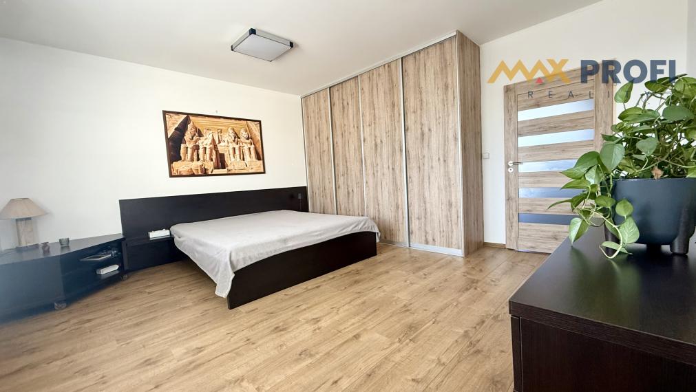 Prenájom, 3 izbový byt 137m2 so záhradou - Martin, širšie centrum