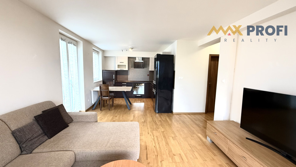 PRENÁJOM | 2-izbový byt, 66m2, loggia s výhľadom, 2 parkovacie miesta | Martin – Ľadoveň