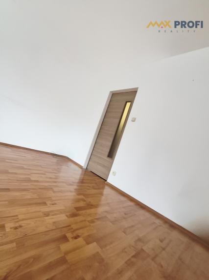Na predaj  3 izbový byt Záturčie