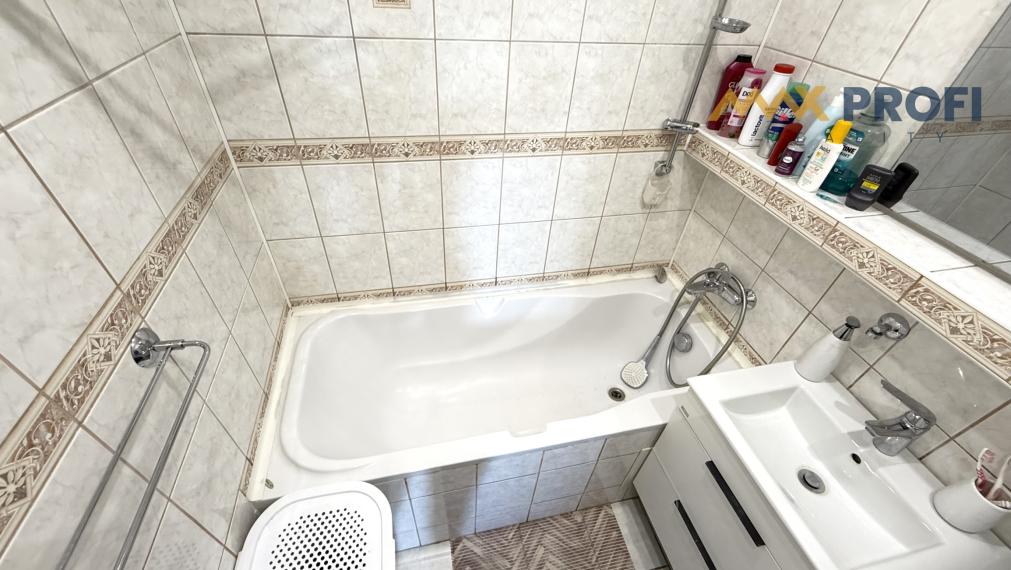 PREDAJ, Zrekonštruovaný, zariadený 3-izbový byt s nízkymi nákladmi I Sučany I Martin