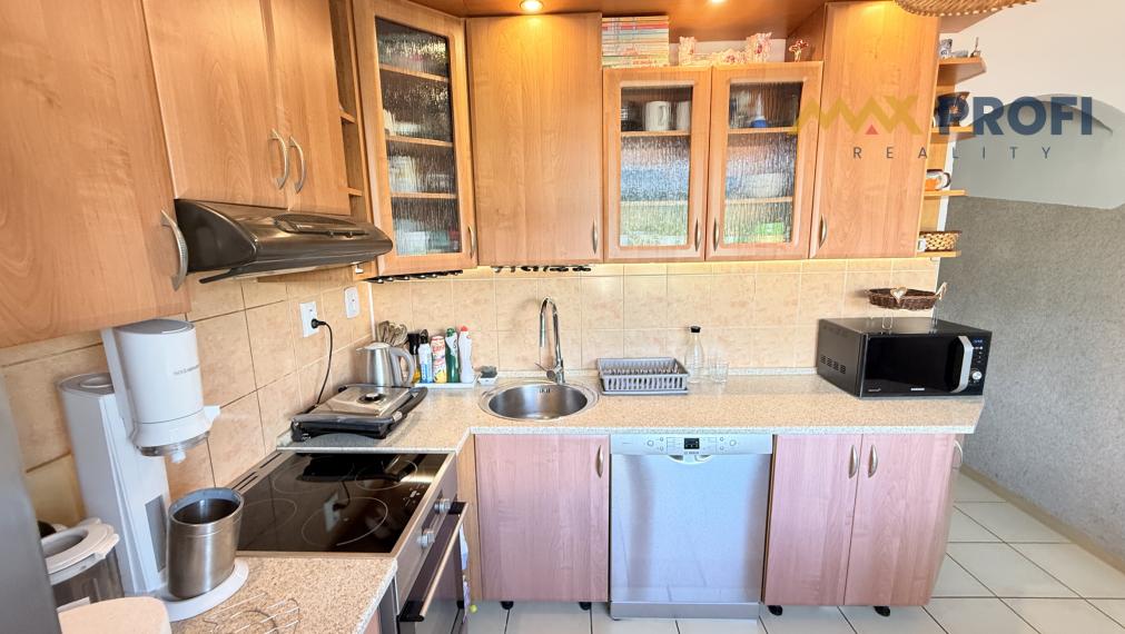 PREDAJ, Zrekonštruovaný, zariadený 3-izbový byt s nízkymi nákladmi I Sučany I Martin
