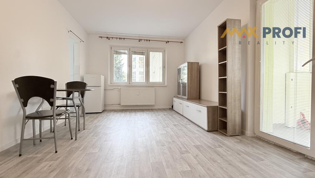 Prenájom, 1 izb. byt 30m2 s veľkou loggiou 6m2, Martin - širšie centrum