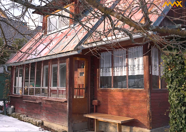 Predaj chatky pri potôčiku so stavebným pozemkom, 692m2,  Martin, časť Korunovo