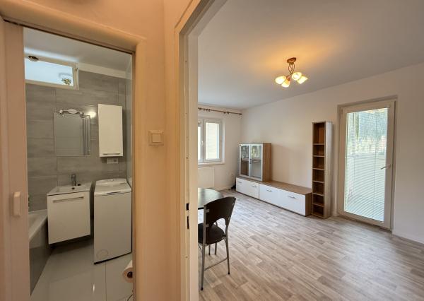 Na prenájom, 1 izb. byt 30m2, loggia 6m2, Martin - širšie centrum