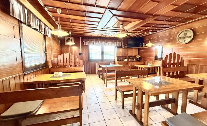 PREDAJ, komerčný objekt pri Martine | 240 m² + 676 m² POZEMOK | Žabokreky, Martin - fotografia 14