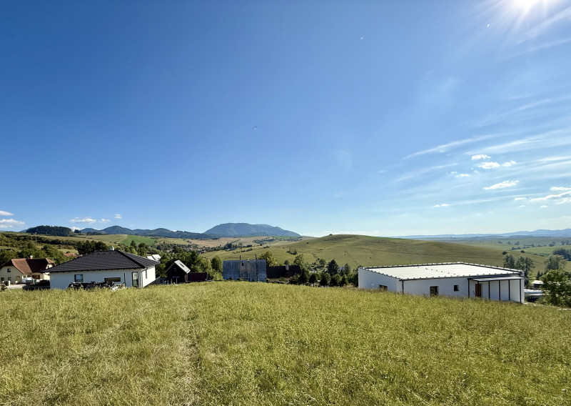 Na predaj, Stavebný pozemok, 3466 m² s prístupom z 2 strán, južný svah – Turčianske Jaseno, Martin